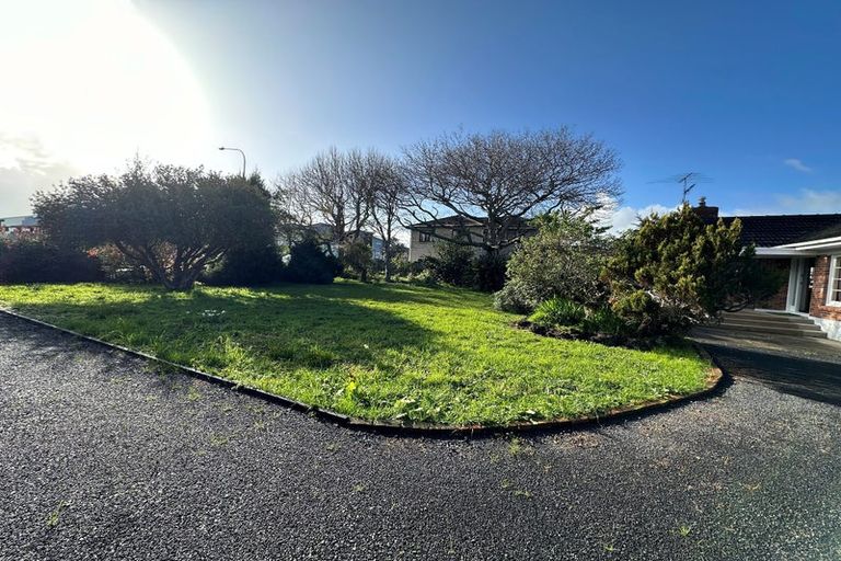 Photo of property in 131 Flat Bush School Road, Flat Bush, Auckland, 2019