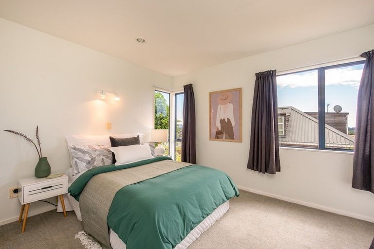 Photo of property in 136 Winara Avenue, Waikanae, 5036