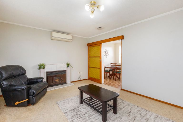 Photo of property in 17 Cavendish Crescent, Awapuni, Palmerston North, 4412