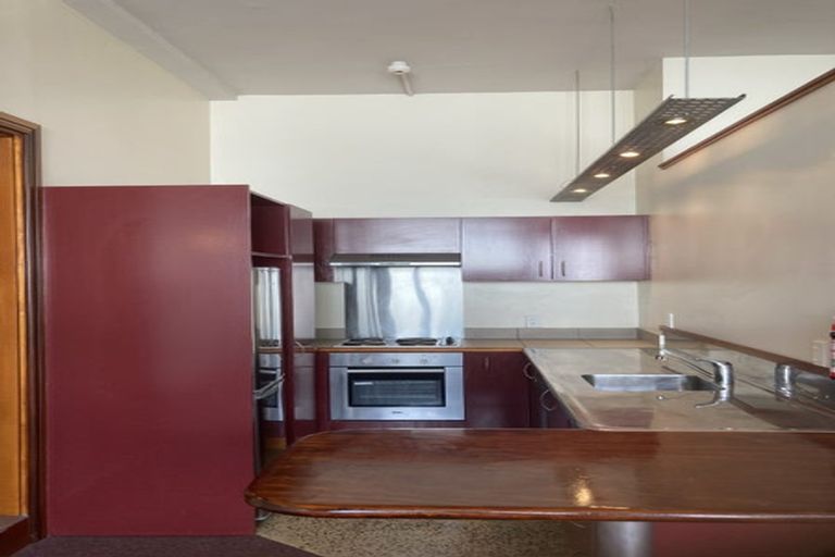 Photo of property in Pirie Street Townhouses, 28/35 Pirie Street, Mount Victoria, Wellington, 6011