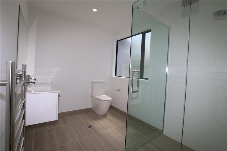 Photo of property in 5 Frances Bryers Road, Hobsonville, Auckland, 0616