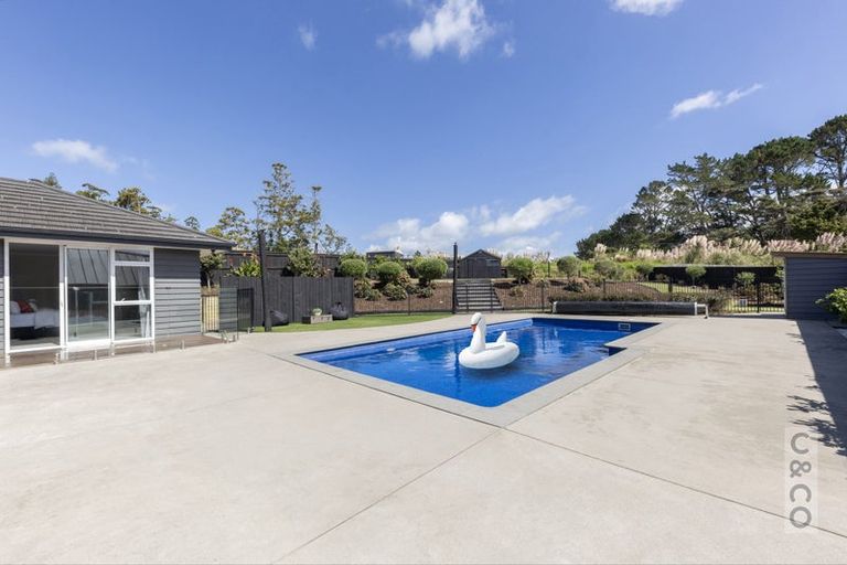 Photo of property in 6 Pheasant Lane, Waimauku, 0812