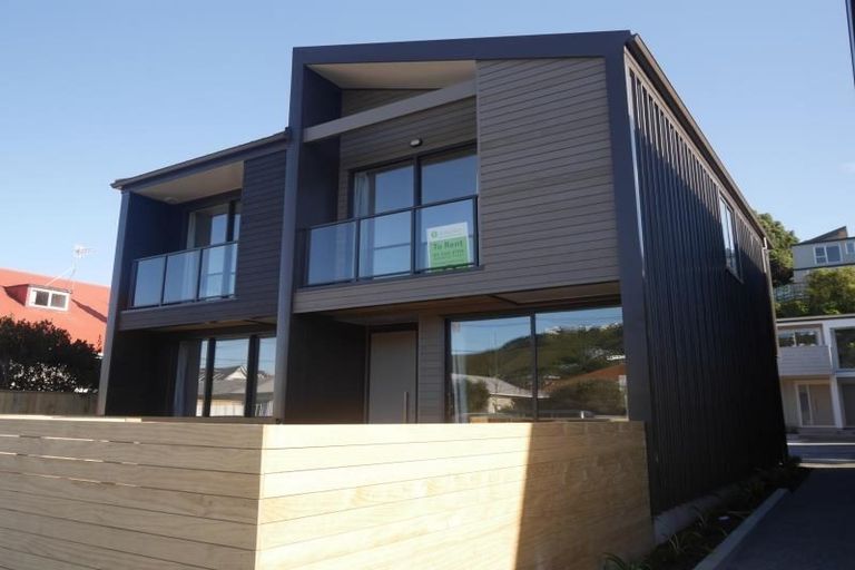 Photo of property in 3/74 Derwent Street, Island Bay, Wellington, 6023