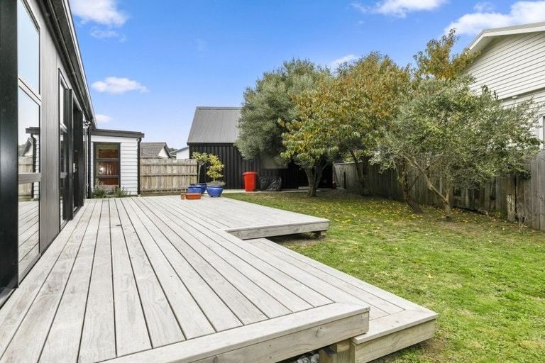 Photo of property in 43a Heretaunga Street, Petone, Lower Hutt, 5012