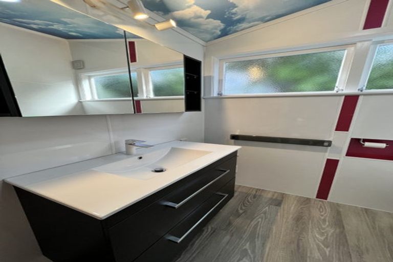 Photo of property in 5 Kau Kau Way, Ngaio, Wellington, 6035