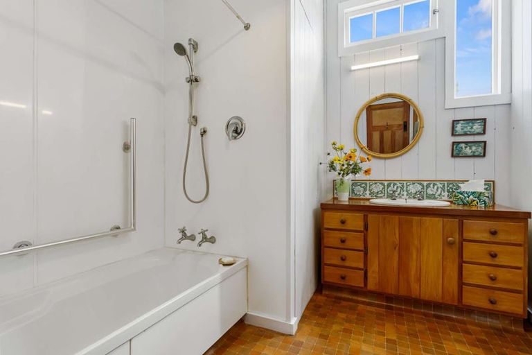 Photo of property in 9 Devon Street, Glenholme, Rotorua, 3010