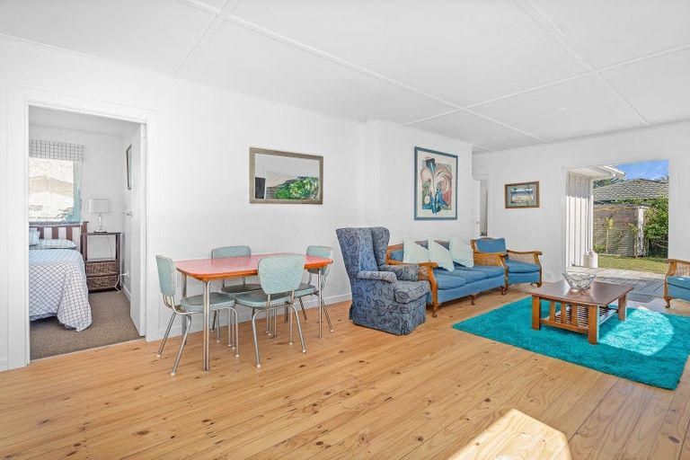 Photo of property in 207a The Square, Whangamata, 3620