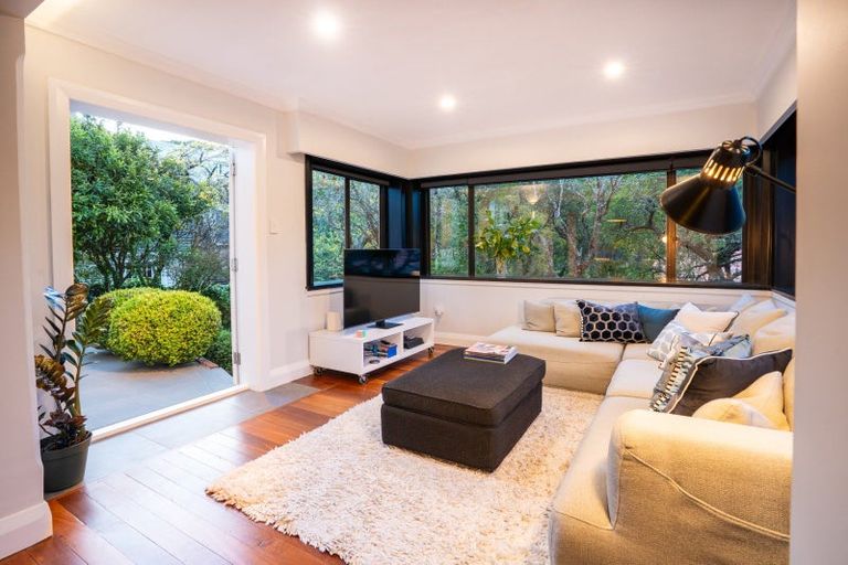 Photo of property in 9 Easdale Street, Kelburn, Wellington, 6012