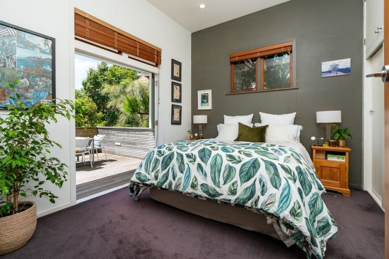 Photo of property in 15 Garfield Street, Brooklyn, Wellington, 6021