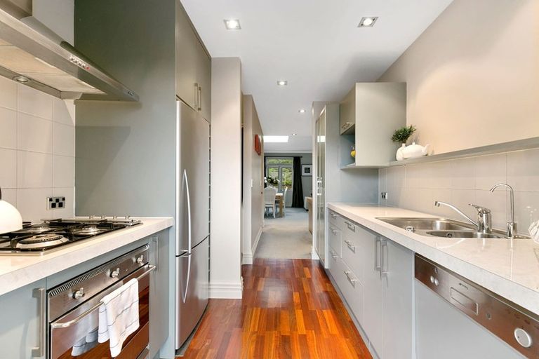 Photo of property in 40b Agra Crescent, Khandallah, Wellington, 6035