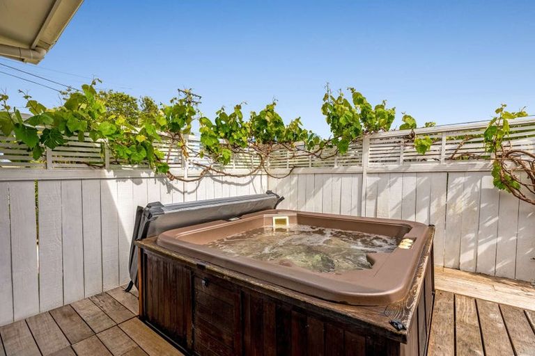 Photo of property in 120 Parkhurst Road, Parakai, 0830