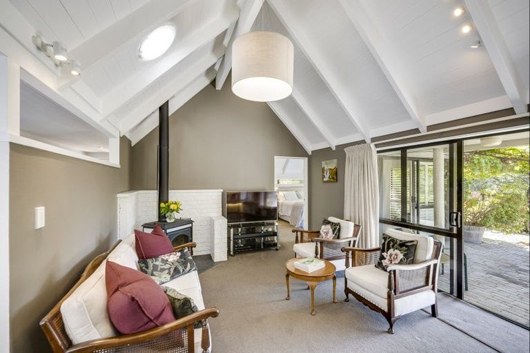 Photo of property in 89 Lane Road, Havelock North, 4130