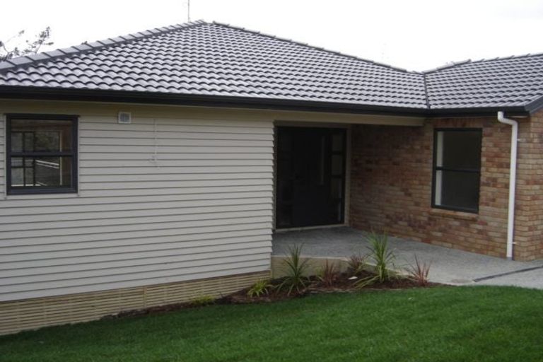 Photo of property in 104 George Deane Place, Greenhithe, Auckland, 0632