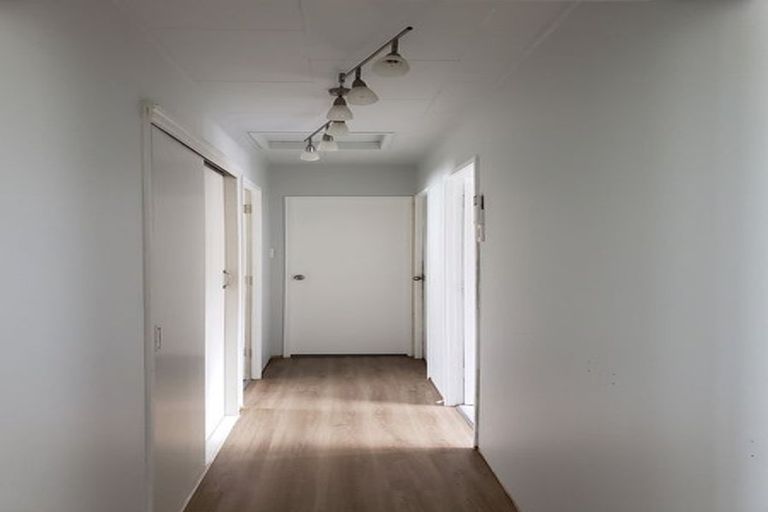 Photo of property in 13 Moonstone Grove, Birchville, Upper Hutt, 5018