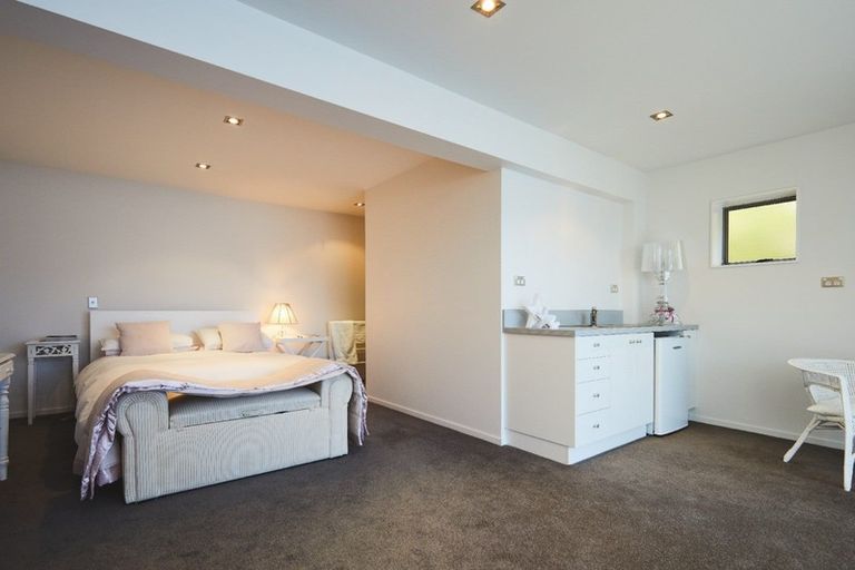 Photo of property in 358 Waikawa Road, Waikawa, Picton, 7220