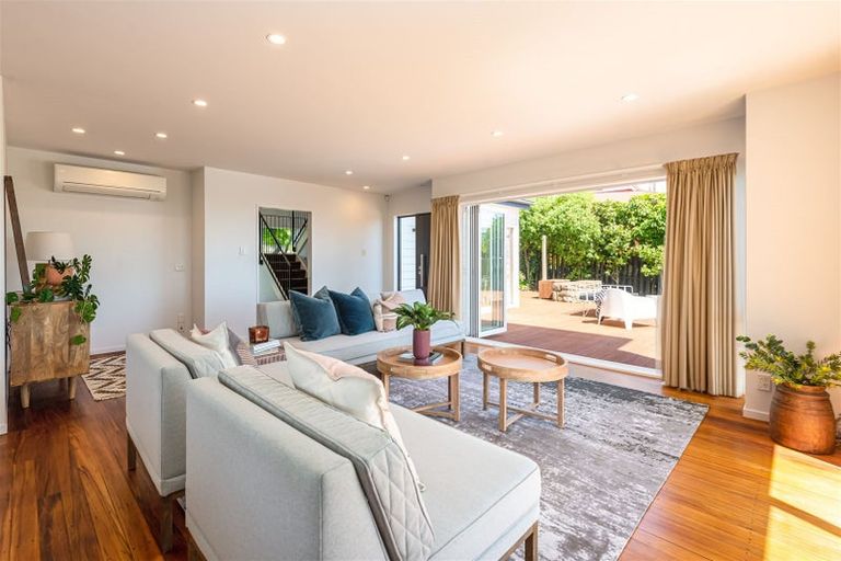 Photo of property in 40 Belleview Terrace, Mount Pleasant, Christchurch, 8081