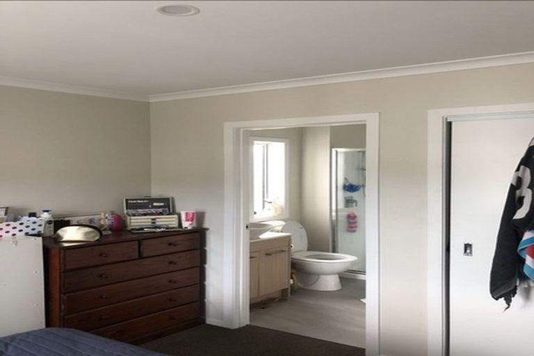 Photo of property in 9 Panakenake Way, Flat Bush, Auckland, 2019