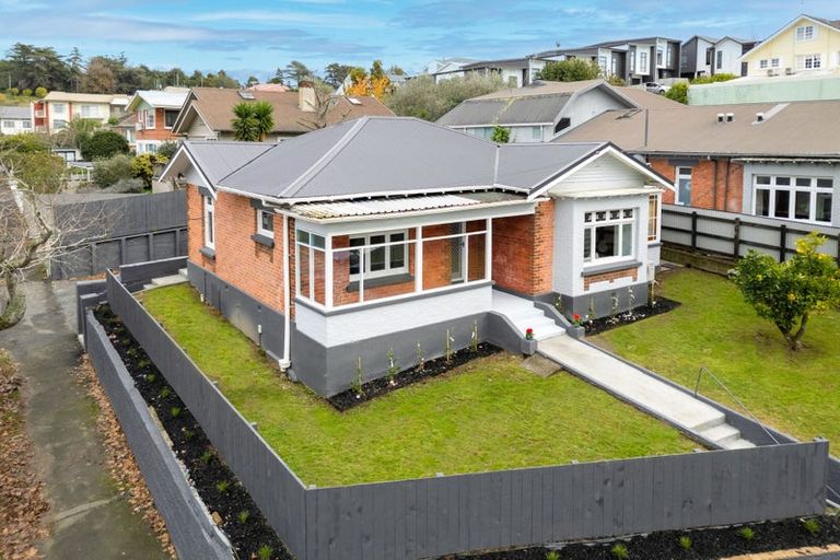 Photo of property in 8 Pembroke Lane, Hamilton Lake, Hamilton, 3204