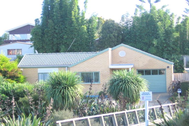 Photo of property in 35 Kona Crescent, Henderson, Auckland, 0610