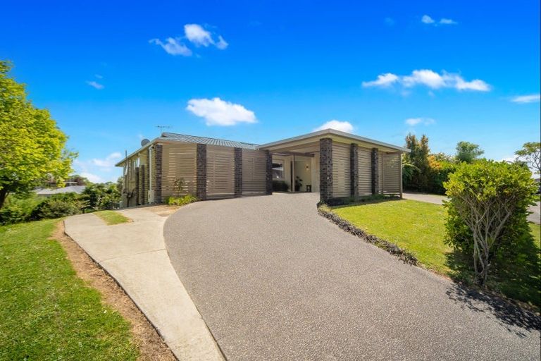 Photo of property in 26 Fratley Avenue, Farm Cove, Auckland, 2012