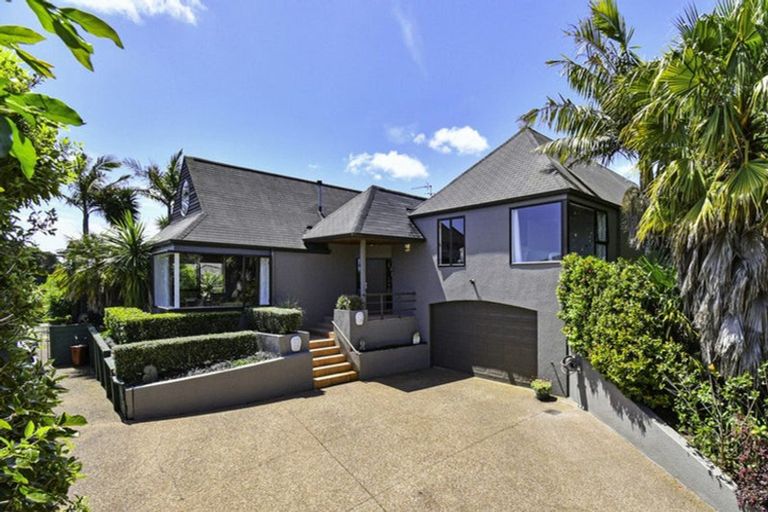 Photo of property in 23 Charles Prevost Drive, The Gardens, Auckland, 2105