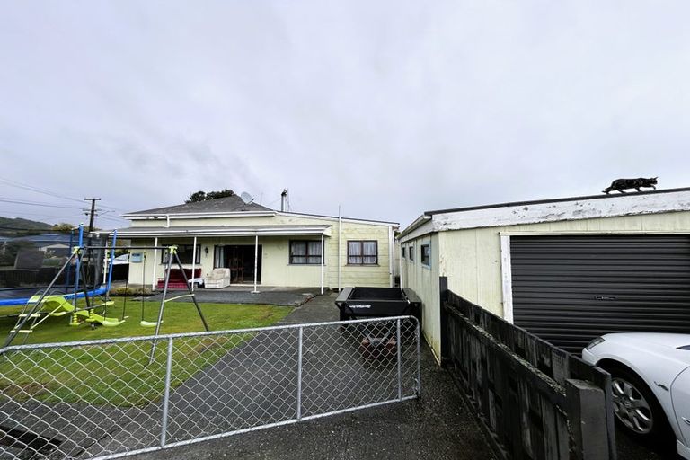 Photo of property in 12 Cardwell Street, Cobden, Greymouth, 7802