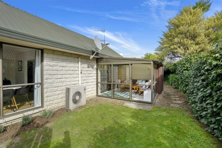 Photo of property in 6 Heaphy Place, Casebrook, Christchurch, 8051