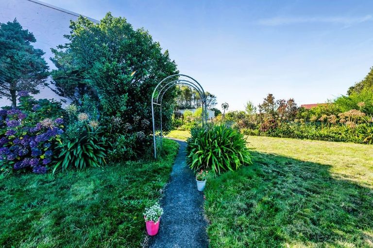 Photo of property in 87 South Road, Manaia, 4612