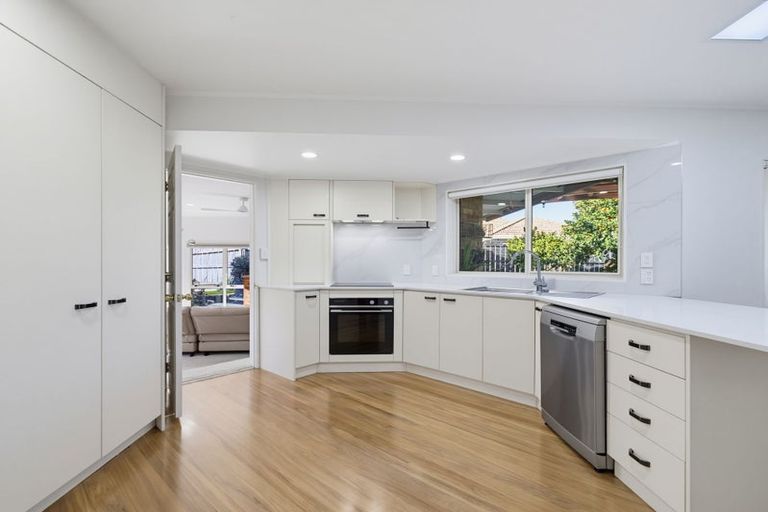 Photo of property in 36 Stewart Gibson Place, Manurewa, Auckland, 2105
