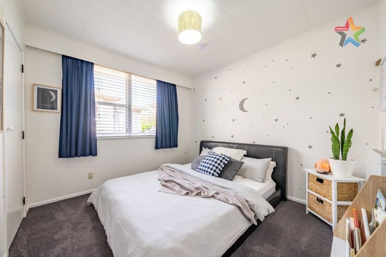 Photo of property in 54 Kairimu Street, Stokes Valley, Lower Hutt, 5019