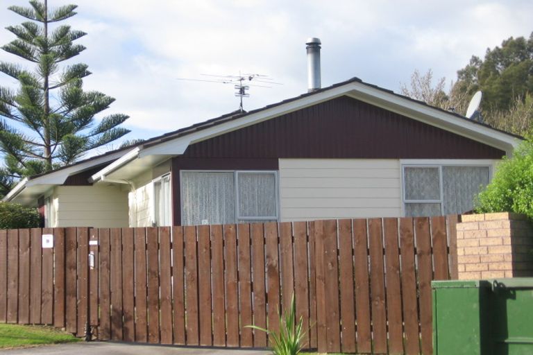 Photo of property in 11 Skyla Place, Massey, Auckland, 0614