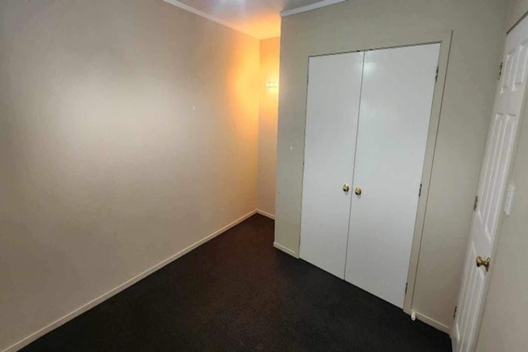 Photo of property in 2 Iorangi Place, Hillpark, Auckland, 2102