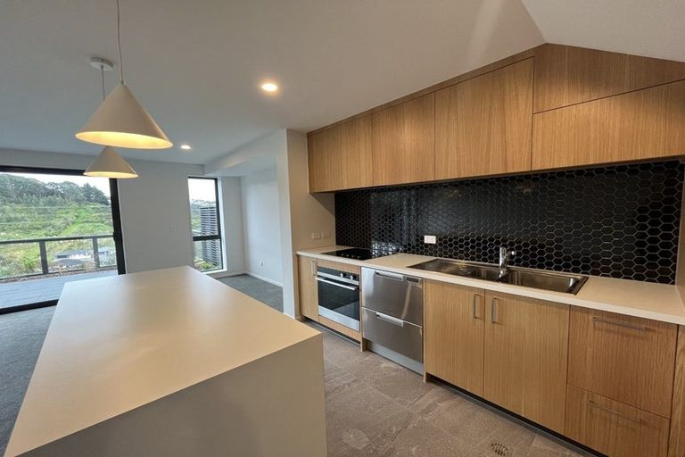 Photo of property in 28 Holystone Road, Whitby, Porirua, 5024