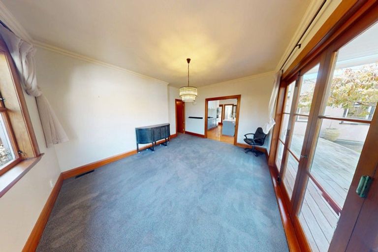 Photo of property in 10 Saint Johns Avenue, Palmerston North, 4414