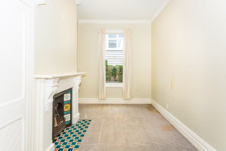 Photo of property in 16a Aikmans Road, Merivale, Christchurch, 8014