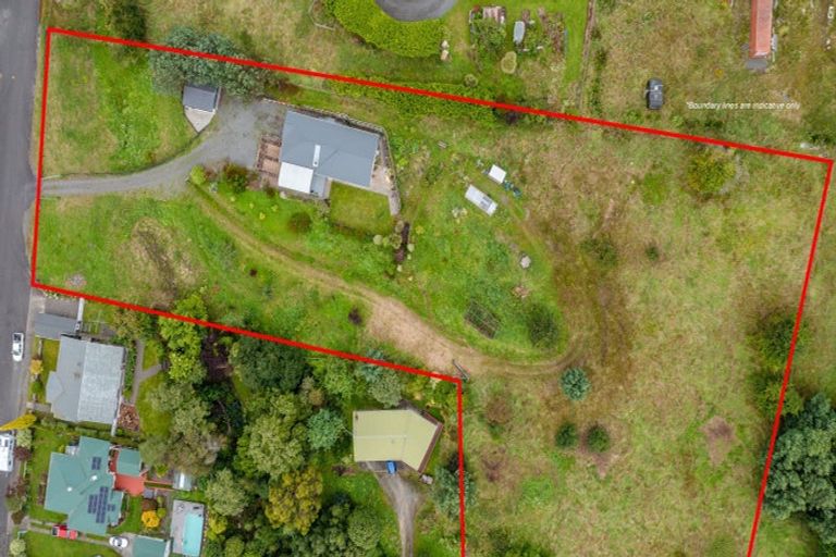 Photo of property in 5 Matthew Street, Waipawa, 4210
