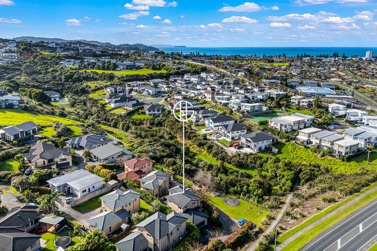 Photo of property in 114 Grand Drive, Orewa, 0931