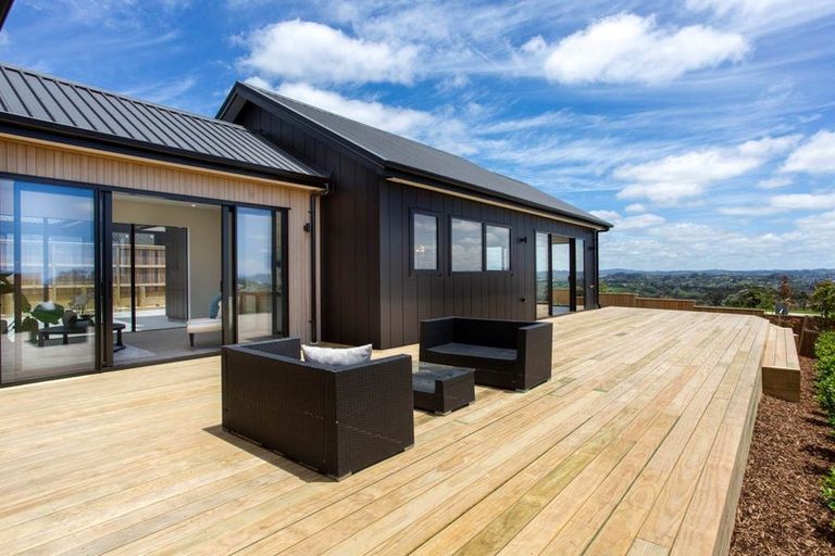 Photo of property in 23 Anehana Place, Stanmore Bay, Whangaparaoa, 0932