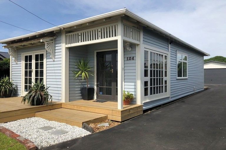 Photo of property in 124 Oram Avenue, New Brighton, Christchurch, 8061