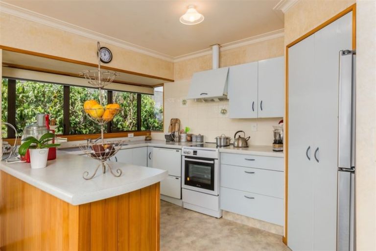 Photo of property in 2 Carver Close, Kerikeri, 0230