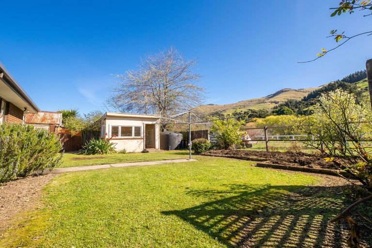 Photo of property in 4217 Christchurch Akaroa Road, Little River, 7591