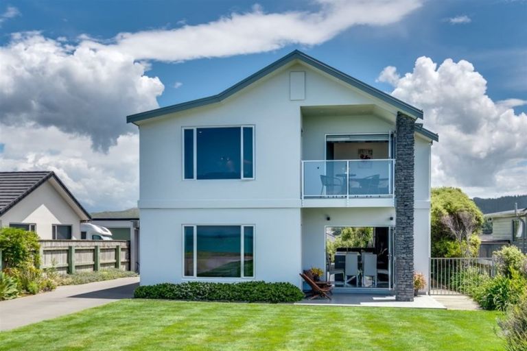 Photo of property in 122 North Shore Road, Eskdale, Napier, 4182