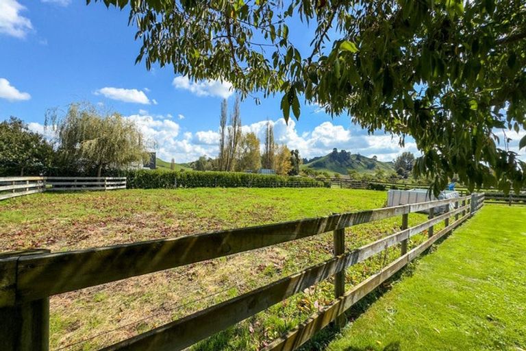 Photo of property in 37 State Highway 27, Tirau, 3410
