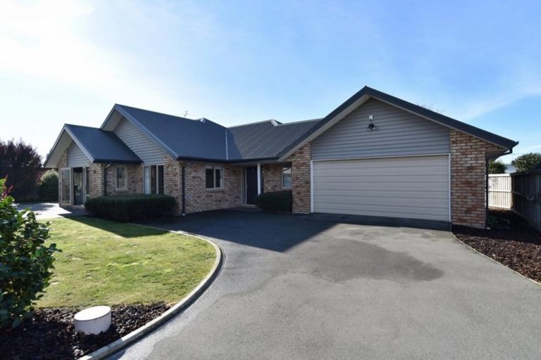 Photo of property in 22 Cedar Place, Rangiora, 7400