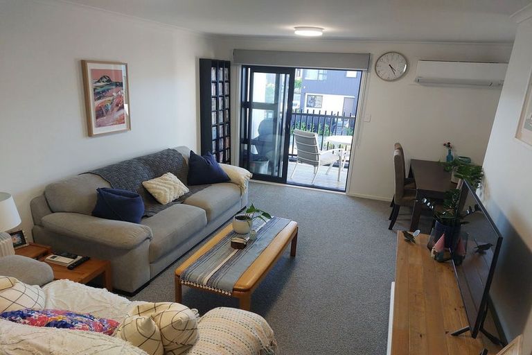 Photo of property in 43 Kauri Amber Road, Westgate, Auckland, 0614