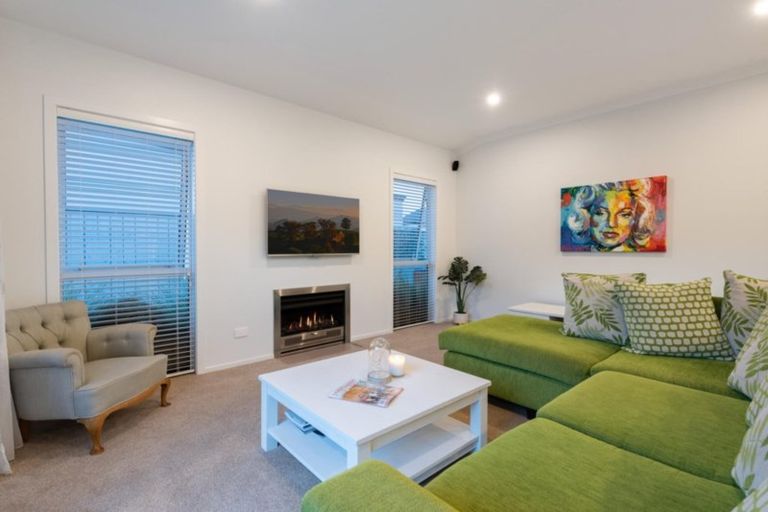 Photo of property in 7 Raiha Street, Papamoa Beach, Papamoa, 3118