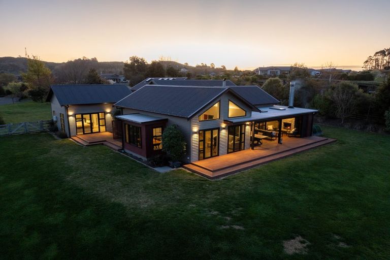 Photo of property in 67 Lomond Grove, Acacia Bay, Taupo, 3385