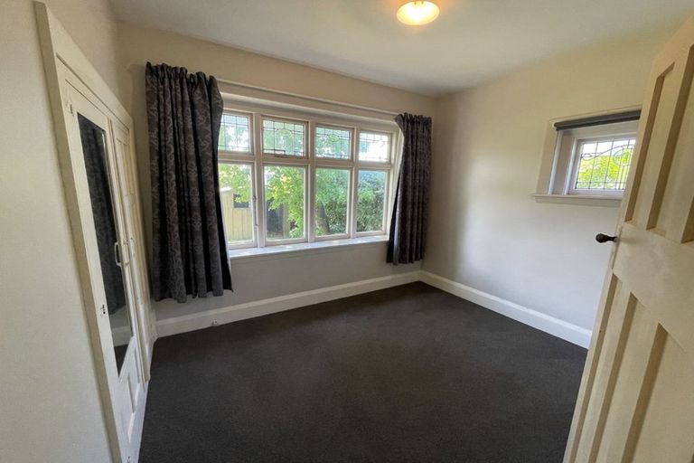 Photo of property in 4 Field Terrace, Upper Riccarton, Christchurch, 8041