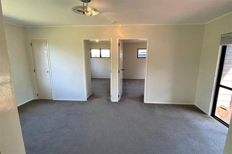 Photo of property in 20 Harbour Crest Drive, Waiuku, 2123
