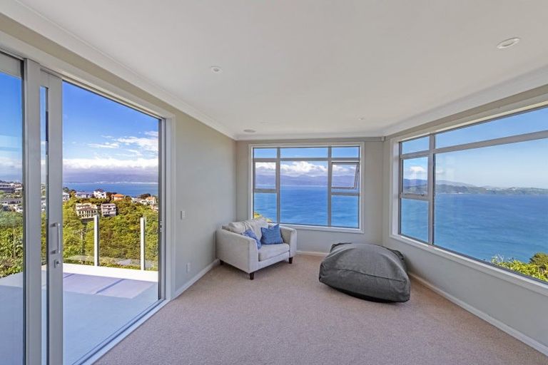 Photo of property in 118a Nicholson Road, Khandallah, Wellington, 6035